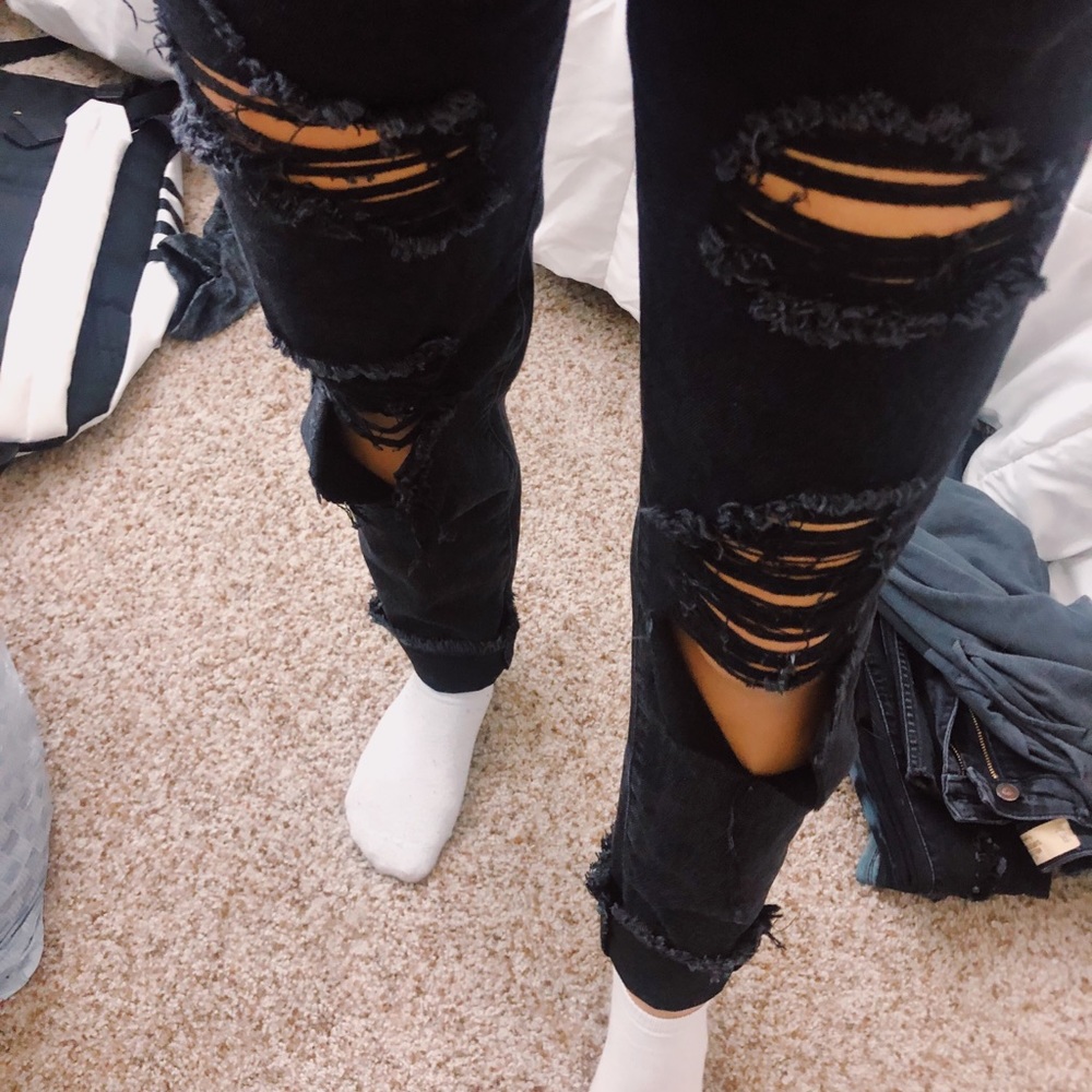 Cute mom jeans!